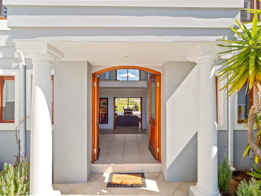 4 Bedroom Property for Sale in Pezula Golf Estate Western Cape